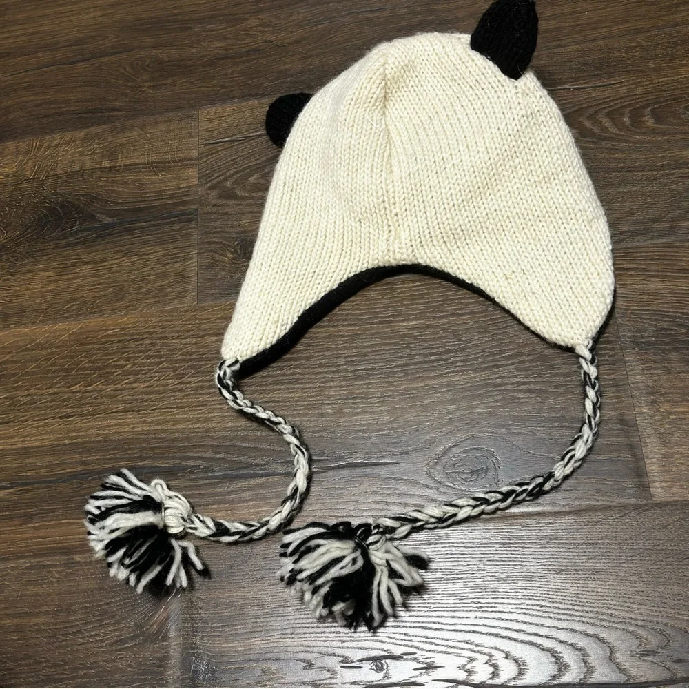 Wool panda hat for kids - Picture 3 of 5